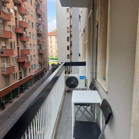 A Casa Di Imma A 5 Min Stazione Centrale, Wi-fi Veloce, Balcone Abitabile Milan
