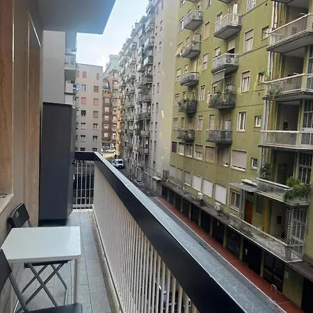 דירה A Casa Di Imma A 5 Min Stazione Centrale, Wi-fi Veloce, Balcone Abitabile *